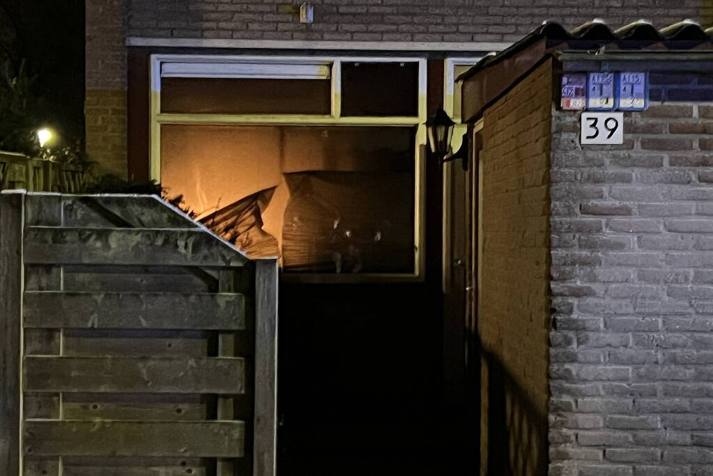 Felle brand in keuken van woning