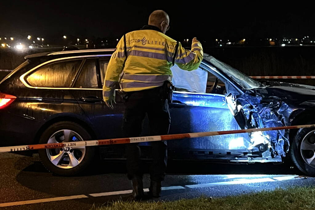 Motorrijder zwaargewond bij botsing met auto