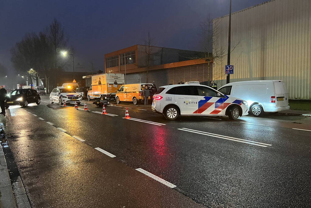 Voetganger en brommerrijder gewond bij botsing