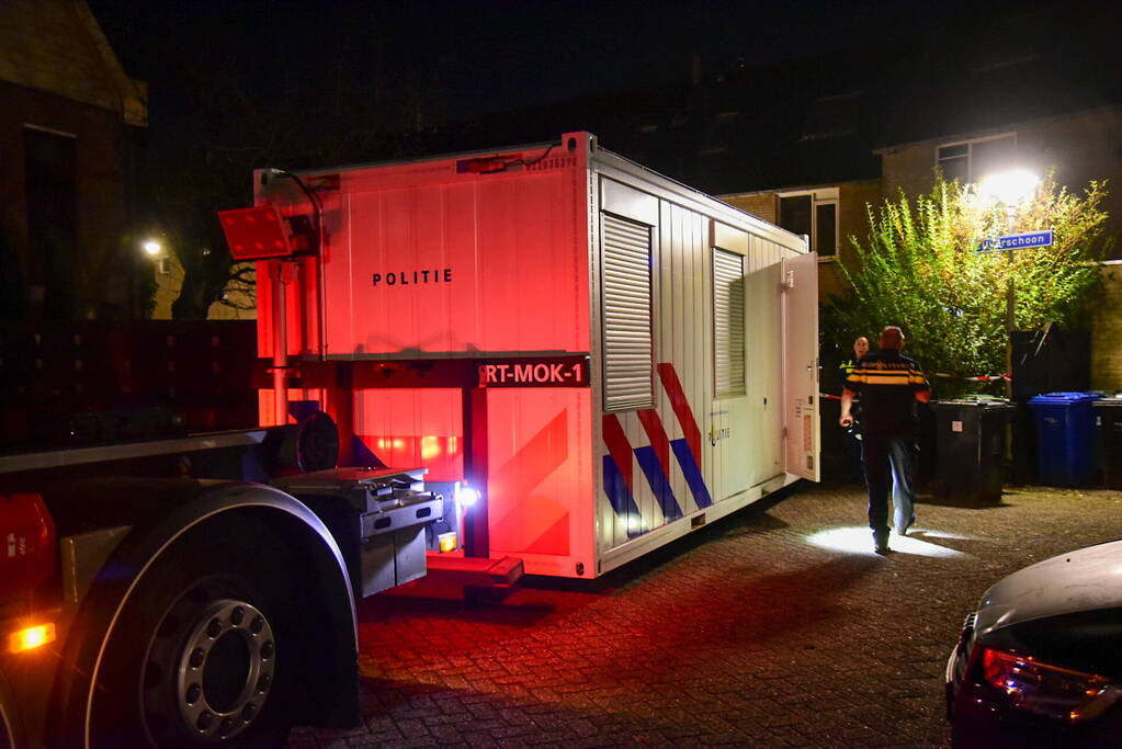 Groot onderzoek naar aantreffen overleden man in woning