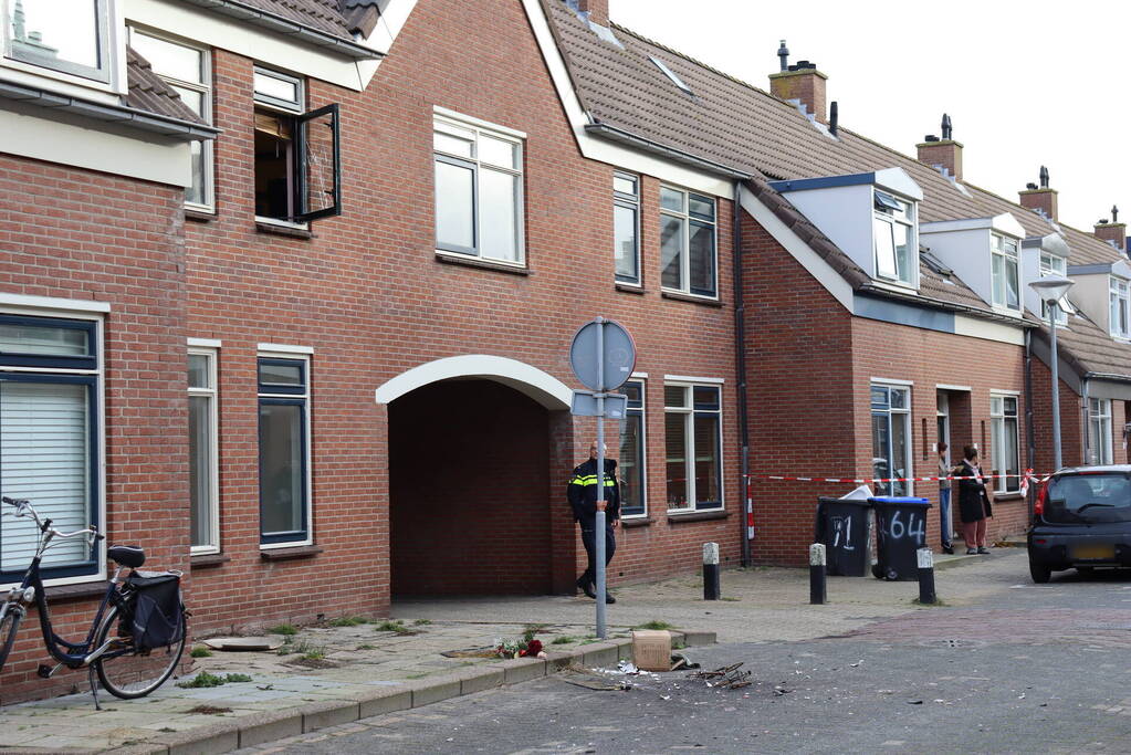 Arrestatieteam ingezet en straat afgesloten voor vrouw met verward gedrag