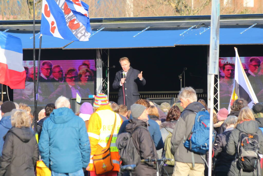 Demonstratie op Museumplein tegen regeringsbeleid