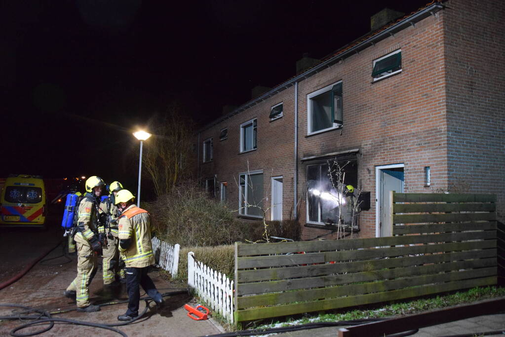 Uitslaande brand in woning waar eerder vrouw werd overgoten met zuur