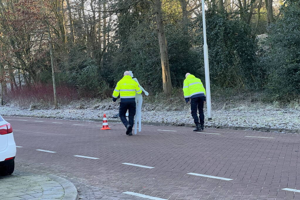 Fietser met spoed naar ziekenhuis gebracht