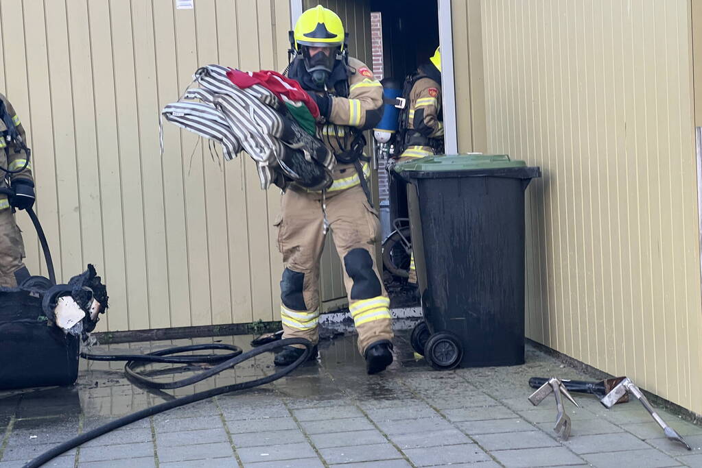 Schuurbrand snel onder controle