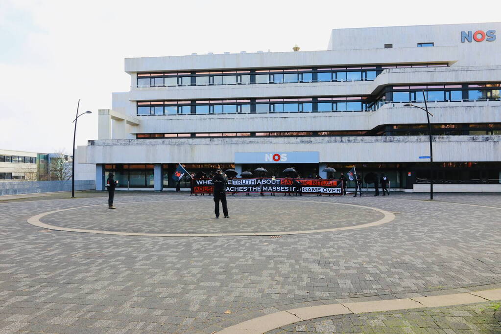 Demonstratie bij Mediapark in Hilversum