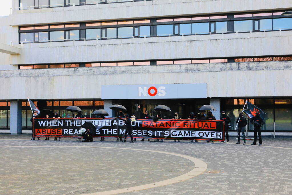 Demonstratie bij Mediapark in Hilversum