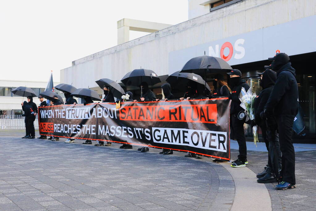 Demonstratie bij Mediapark in Hilversum