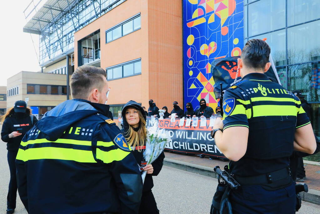 Demonstratie bij Mediapark in Hilversum