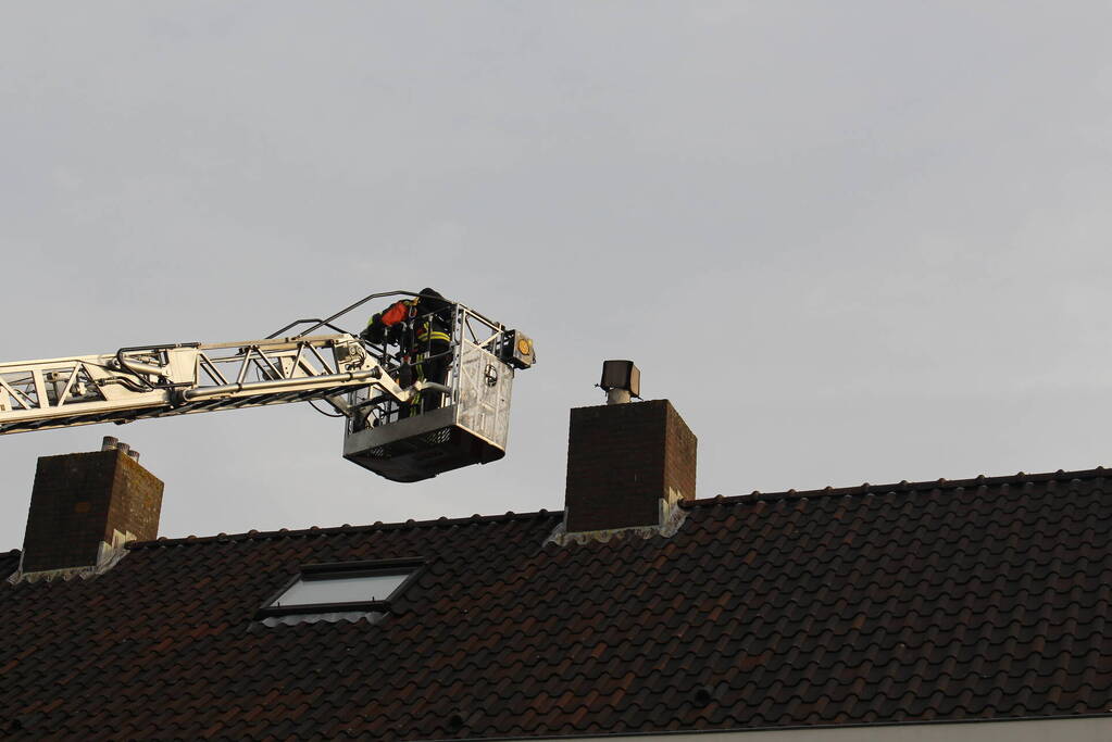 Schoorsteenbrand snel gedoofd