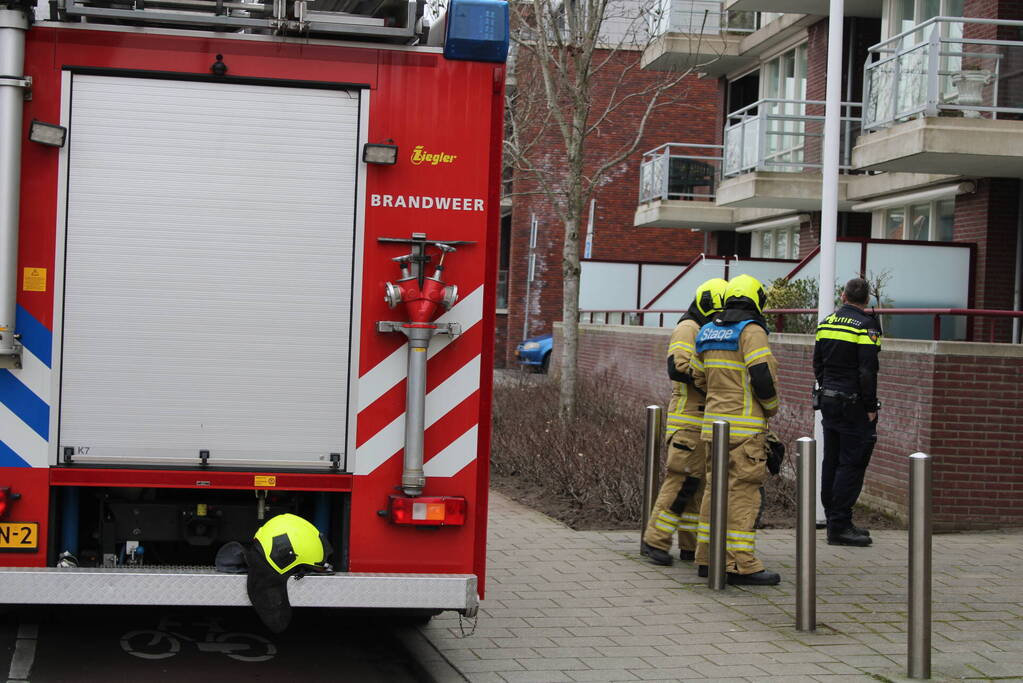 Brandweer doet onderzoek naar gaslucht