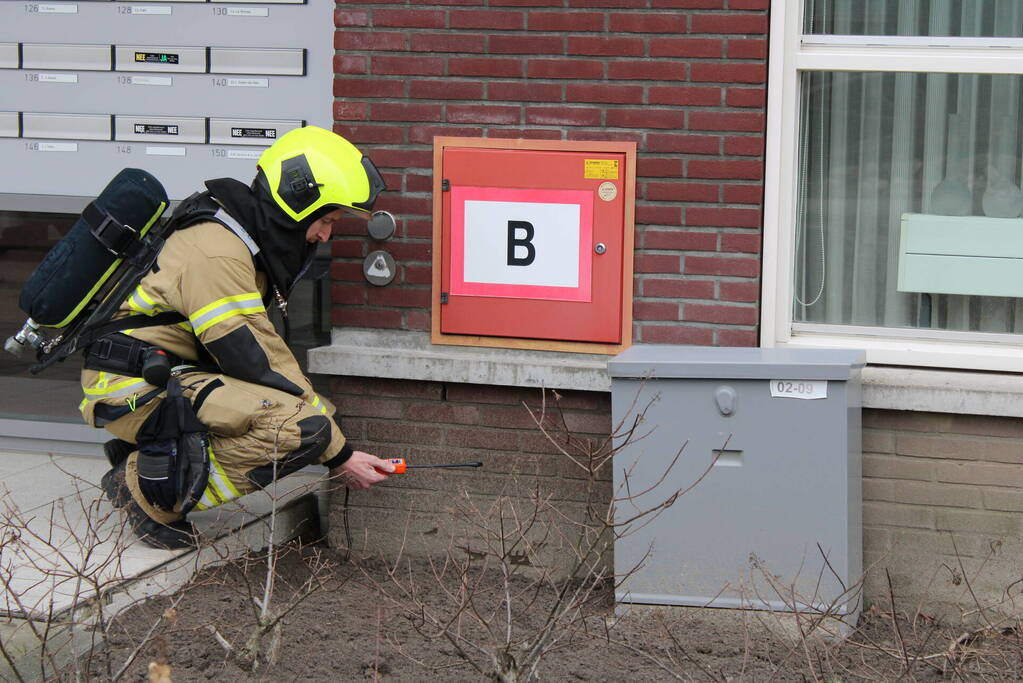 Brandweer doet onderzoek naar gaslucht