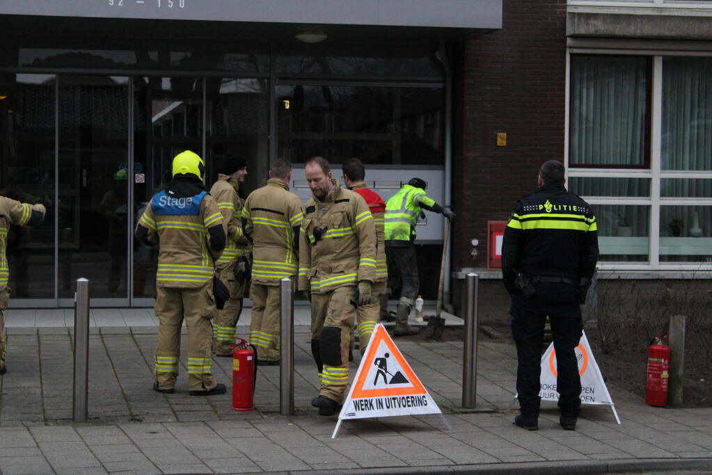 Brandweer doet onderzoek naar gaslucht