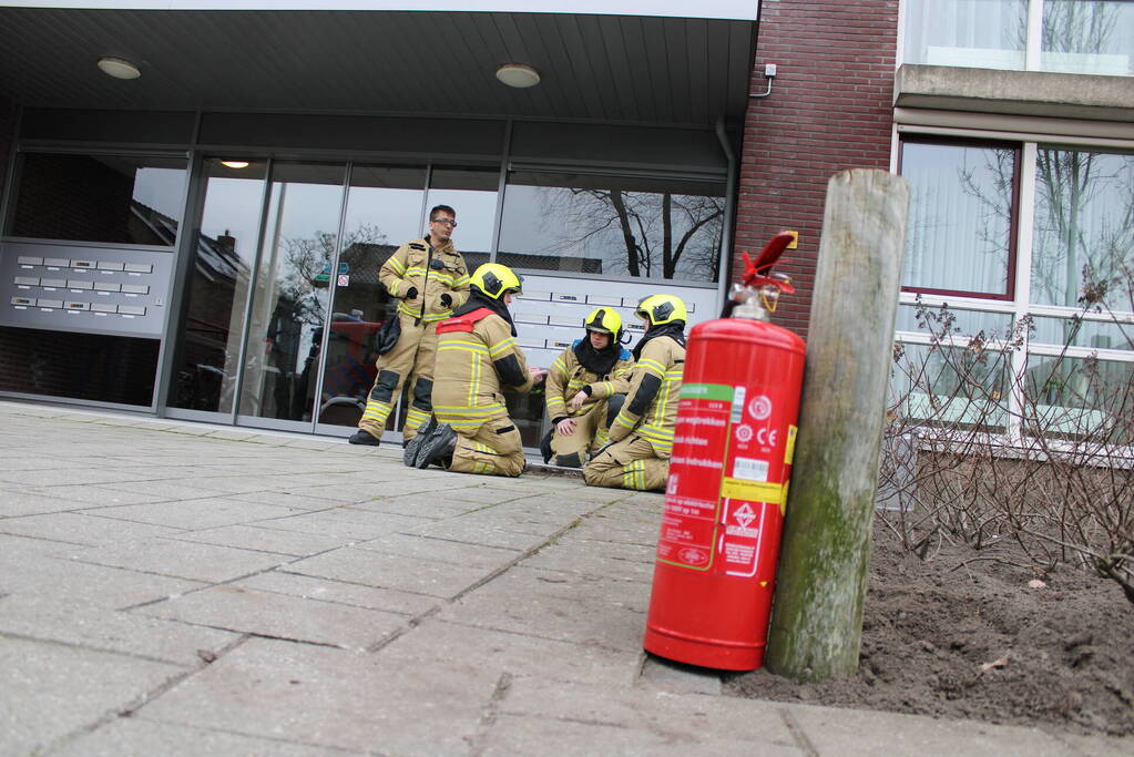 Brandweer doet onderzoek naar gaslucht