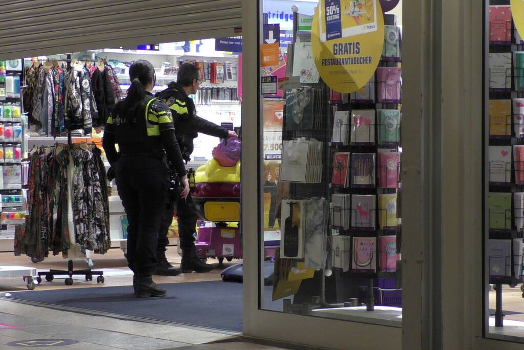 Onderzoek naar gewapende overval op winkel