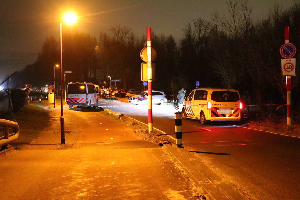 Twee gewonden en drie aanhoudingen na mogelijke ontvoering, politie lost schoten