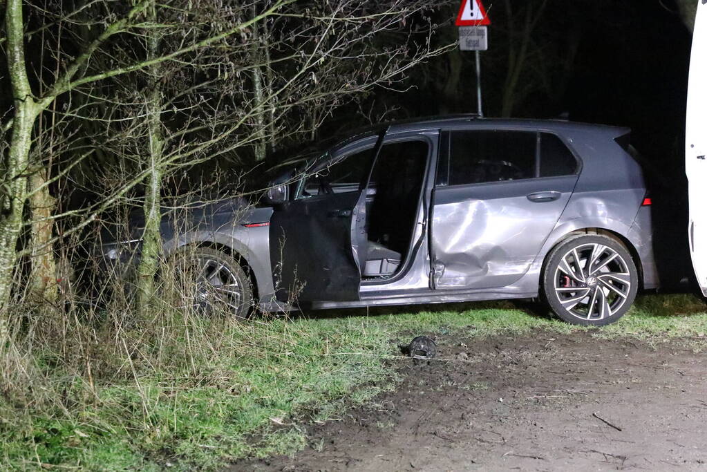 Twee gewonden en drie aanhoudingen na mogelijke ontvoering, politie lost schoten