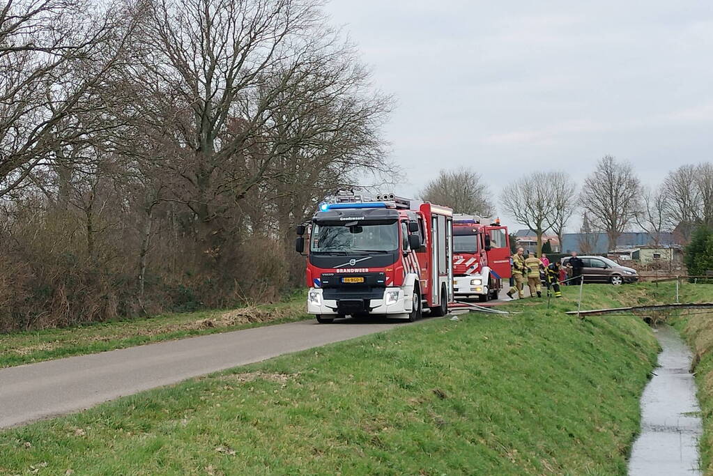 Schuur in volkstuin uitgebrand