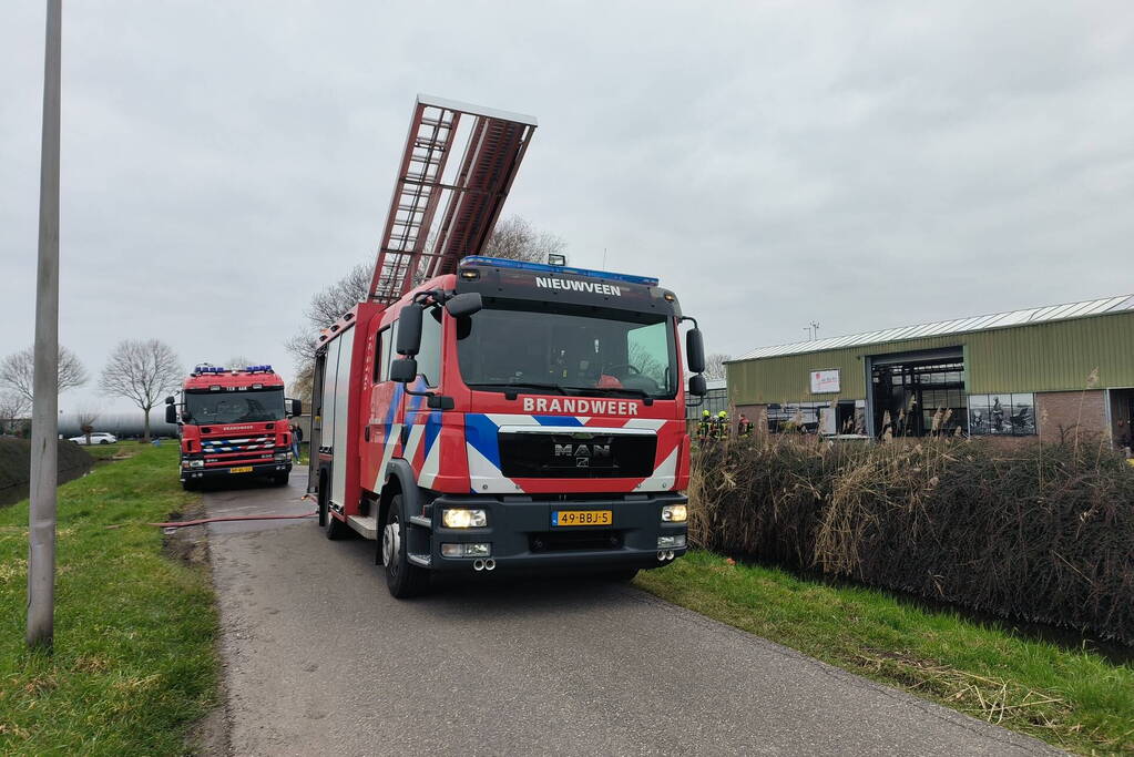 Brandweer voorkomt grote brand in kas