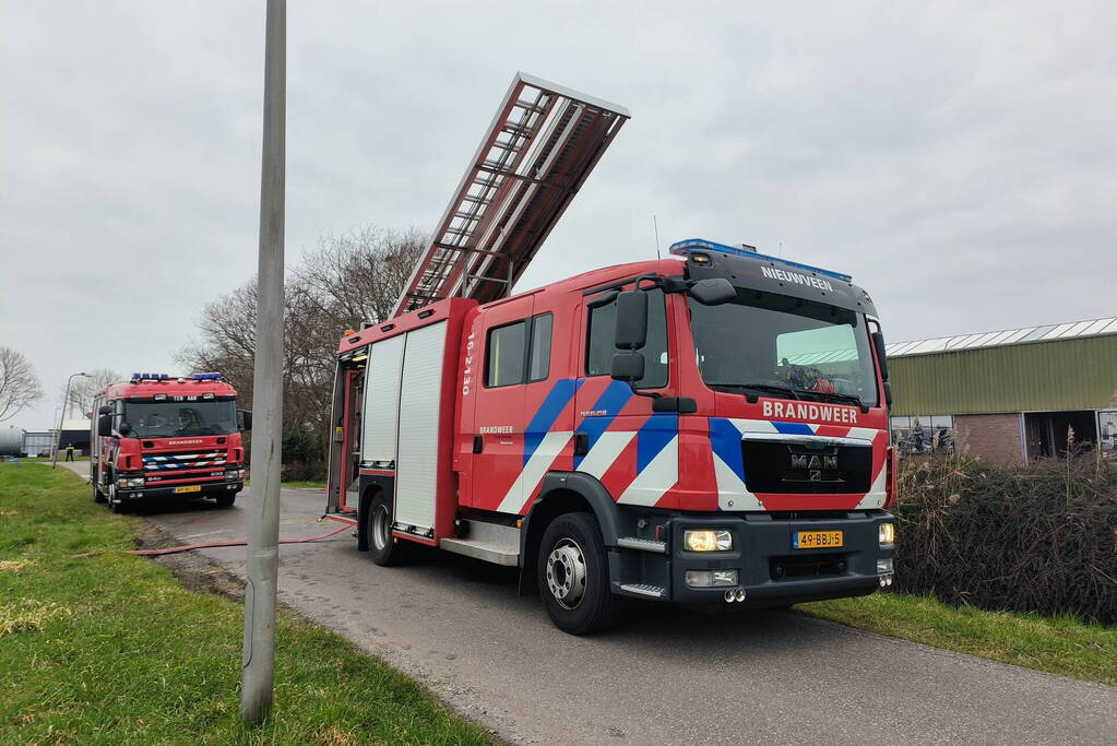 Brandweer voorkomt grote brand in kas