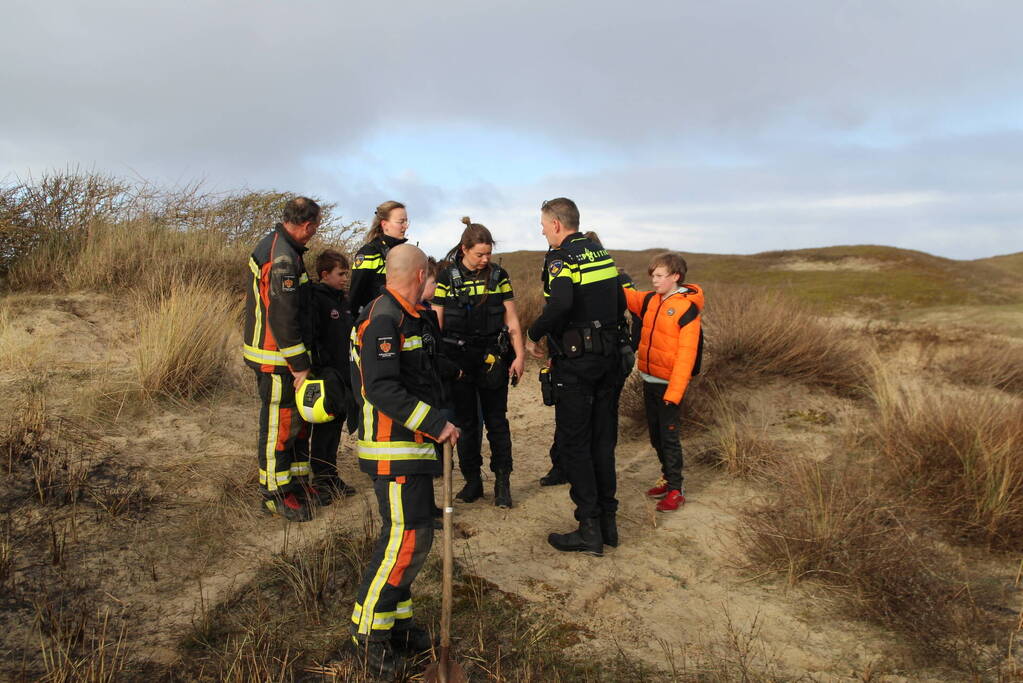 Jongens thuis gebracht na brand in duinen