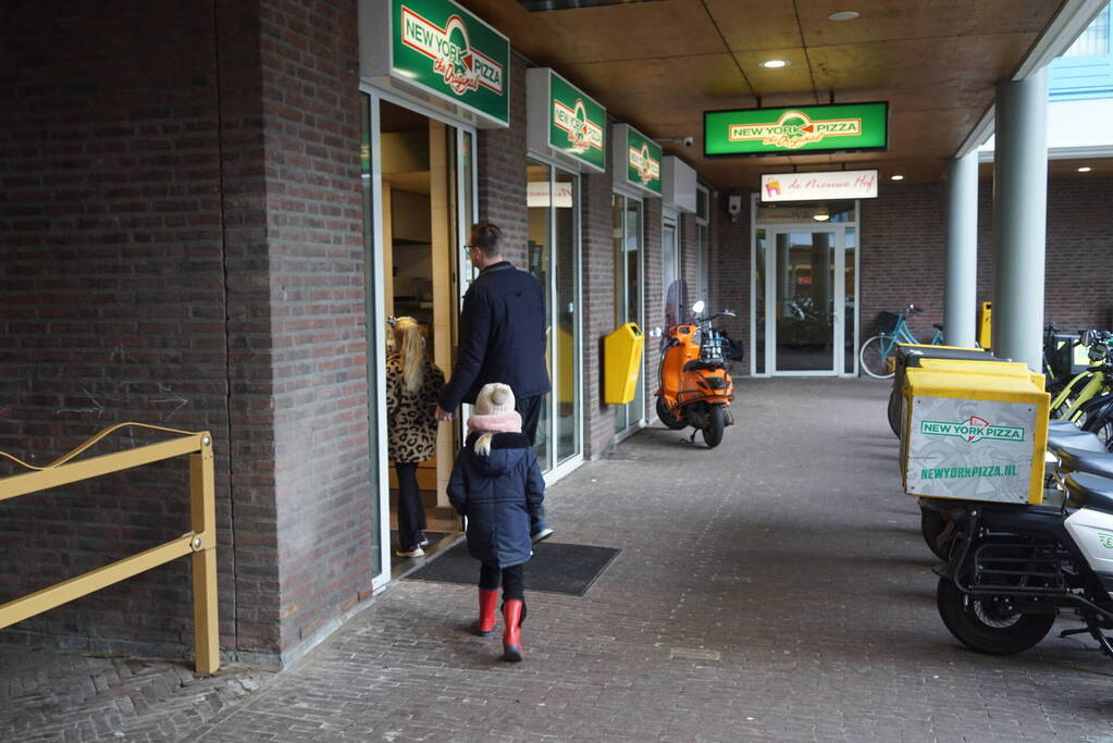 Pizzaria geeft gratis pizza's als wervingscampagne