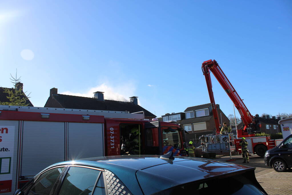 Veel rookontwikkeling bij hevige schoorsteenbrand