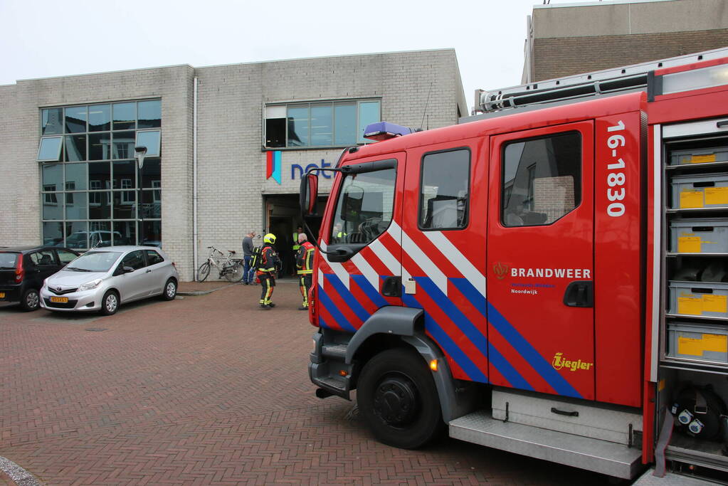 Kantoorpand geventileerd na brand