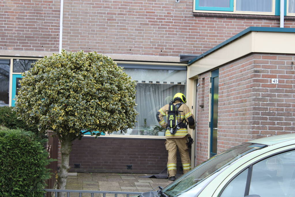 Brandweer verricht onderzoek wegens gaslucht