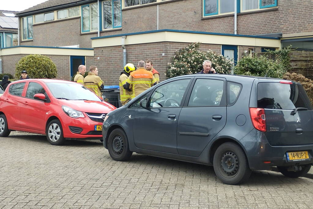 Brandweer verricht onderzoek wegens gaslucht