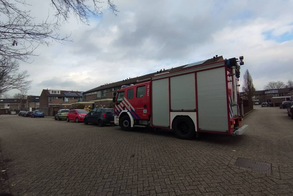 Brandweer verricht onderzoek wegens gaslucht