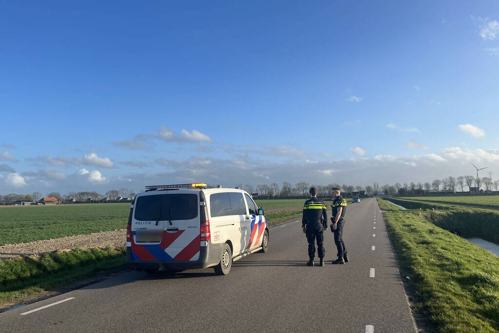 23-jarige stenengooier aangehouden, voertuigen beschadigd