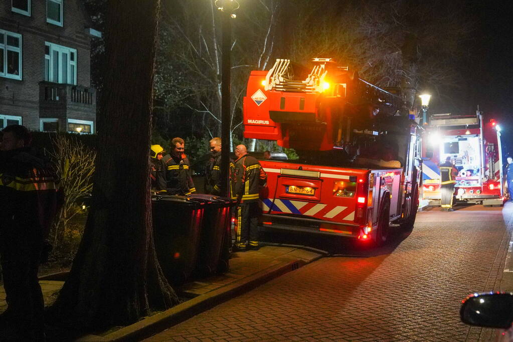 Brand in schoorsteen van woning