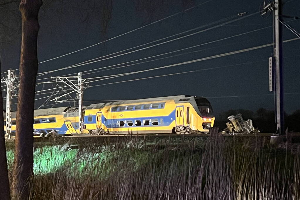 Aanrijding tussen passagierstrein en goederentrein