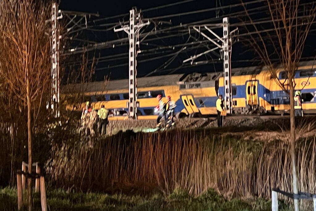 Aanrijding tussen passagierstrein en goederentrein