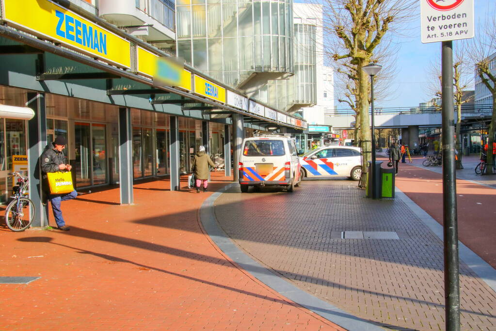 Twee verdachten op de vlucht na gewapende overval