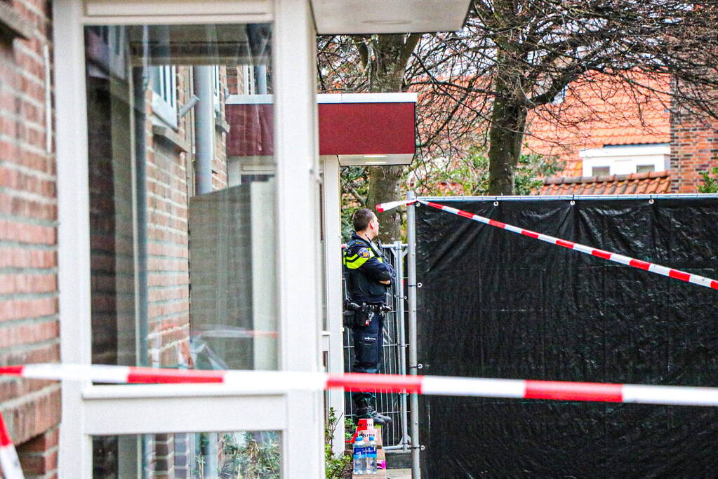 Overleden persoon in woning aangetroffen