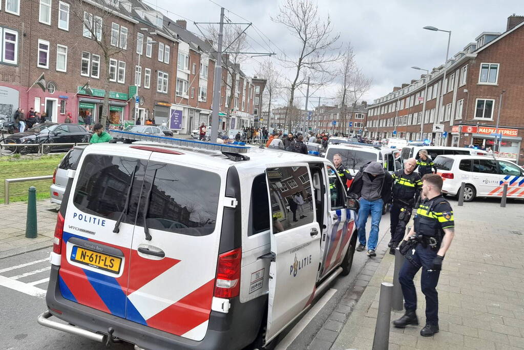 Man wordt op straat neergeschoten in Charlois