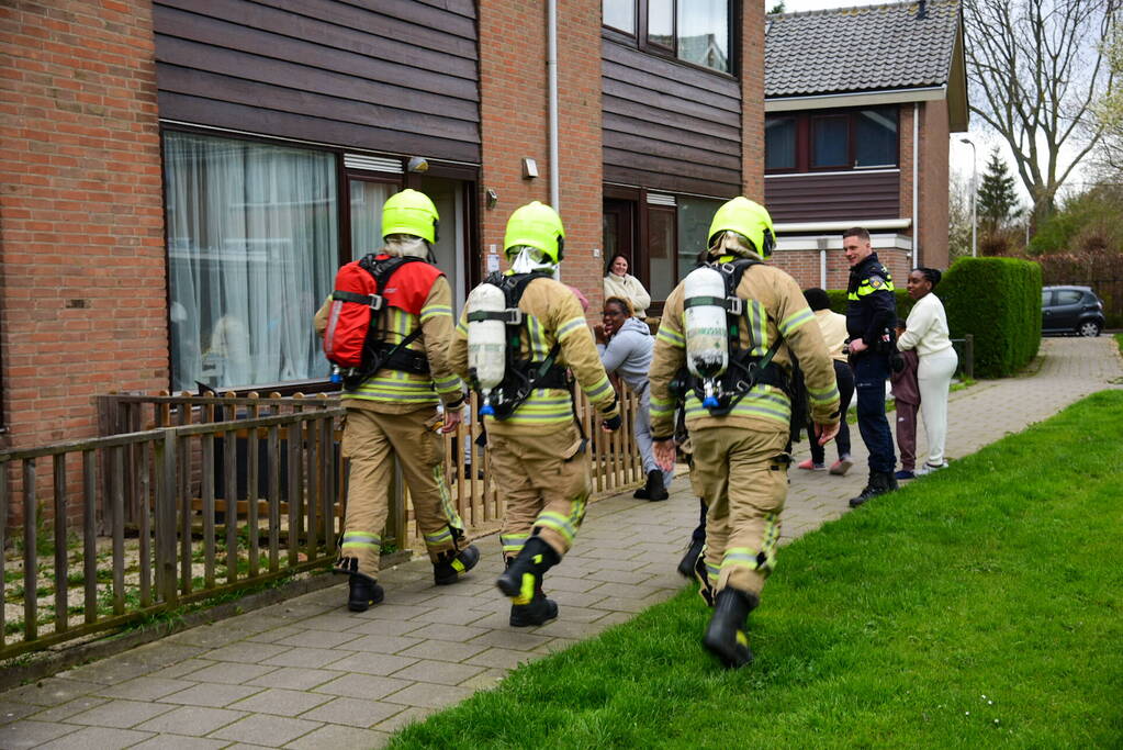 Brand in oven zorgt voor rookontwikkeling