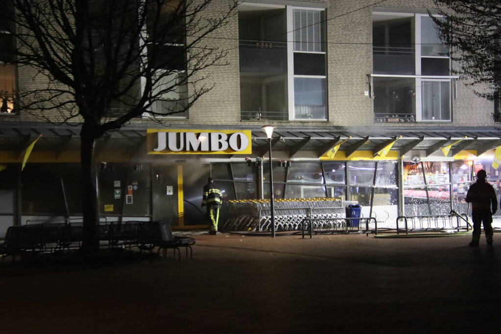 Grote brand bij Jumbo supermarkt