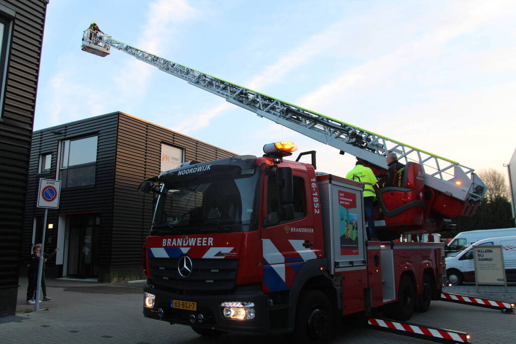 Hevige brand in bedrijfsverzamelgebouw