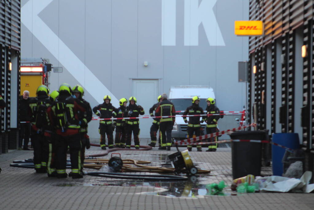 Hevige brand in bedrijfsverzamelgebouw