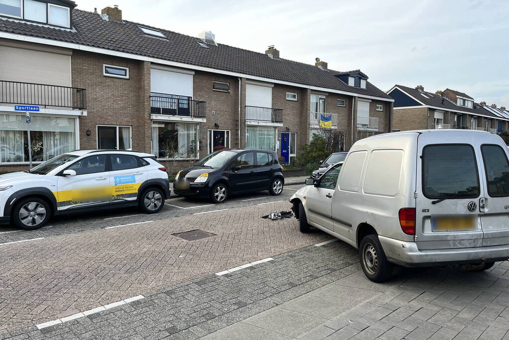 Schade na ongeval op kruising