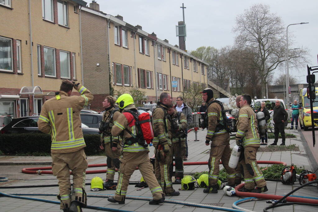 Veel rookontwikkeling bij uitslaande zolderbrand