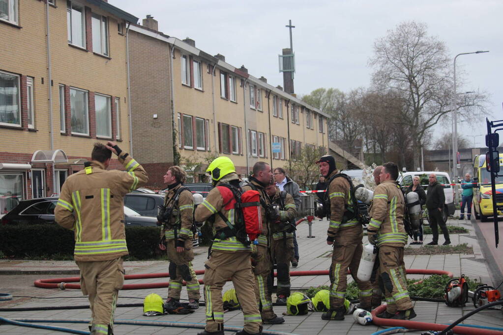 Veel rookontwikkeling bij uitslaande zolderbrand