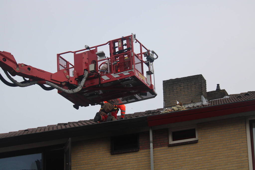 Veel rookontwikkeling bij uitslaande zolderbrand