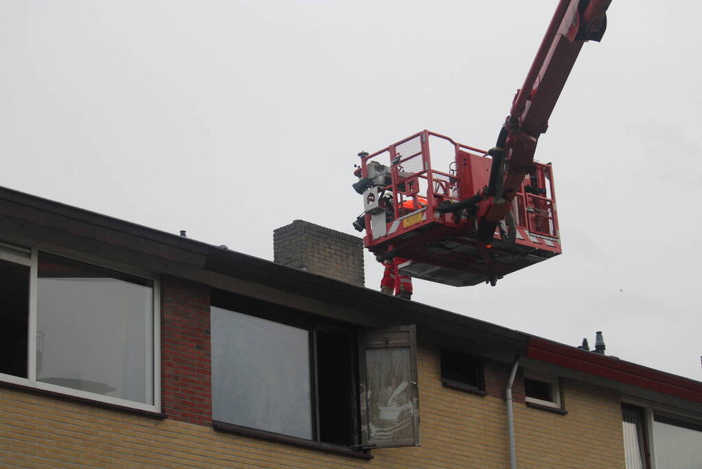 Veel rookontwikkeling bij uitslaande zolderbrand