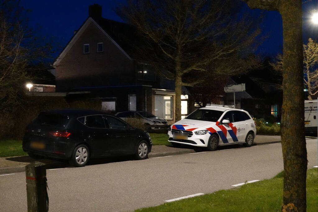 Vrouw dood in kofferbak van auto gevonden