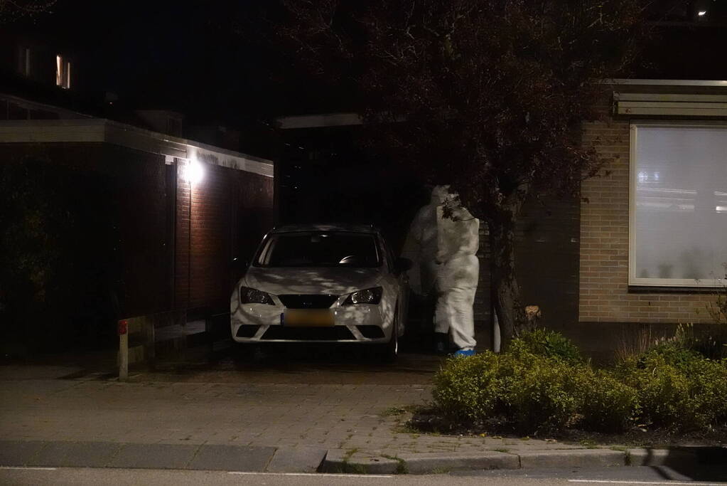 Vrouw dood in kofferbak van auto gevonden