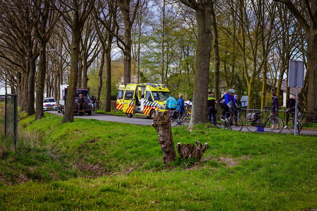 Fietser gaat onderuit en raakt gewond